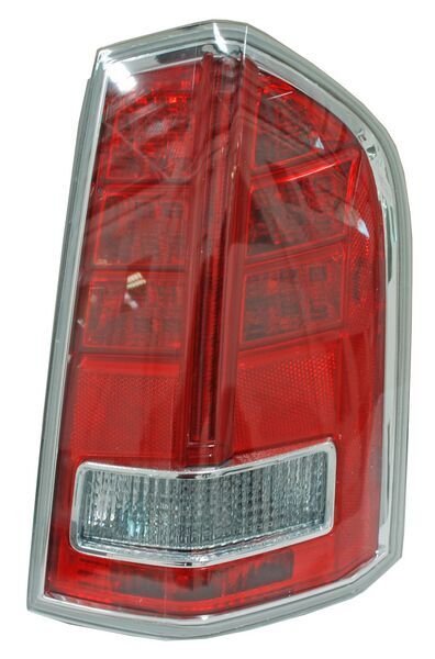 Calavera Chrysler 300 2012, 2013, 2014 Sin Moldura, Cromado Con Arnes (TYC) Derecha