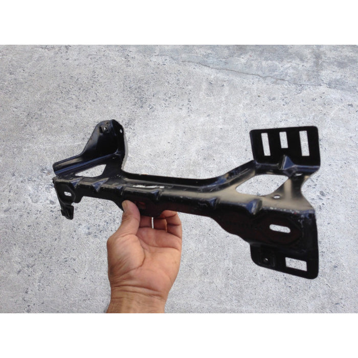 Soporte Parachoques Delantero Silverado 2007 Al 2014