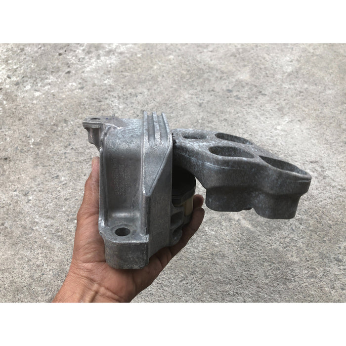 Soporte De Motor Mercedes Benz Cla250 2014 Al 2020 2.0