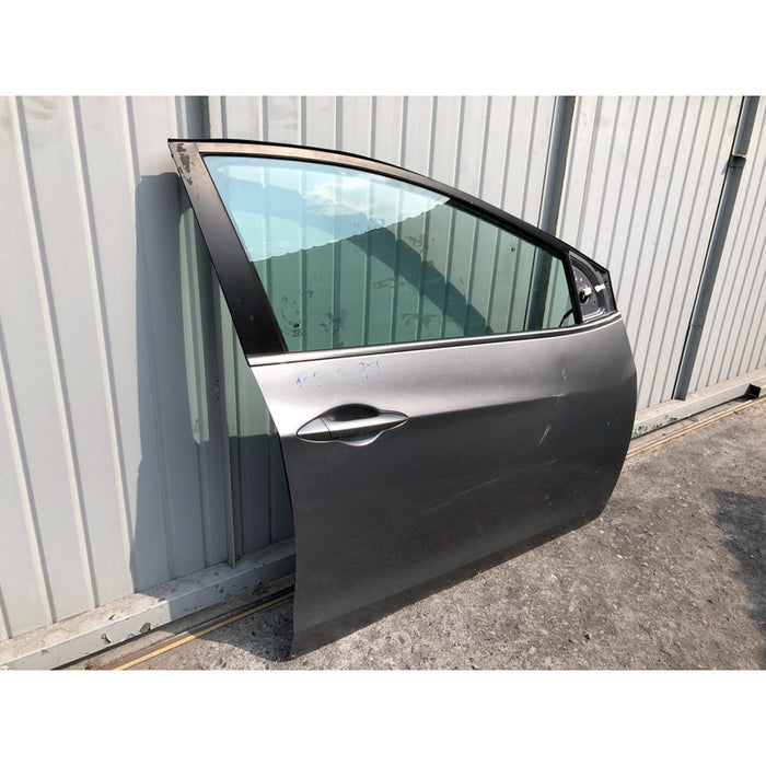 Puerta Delantera Derecha Original, Hyundai Elantra 2011-2016