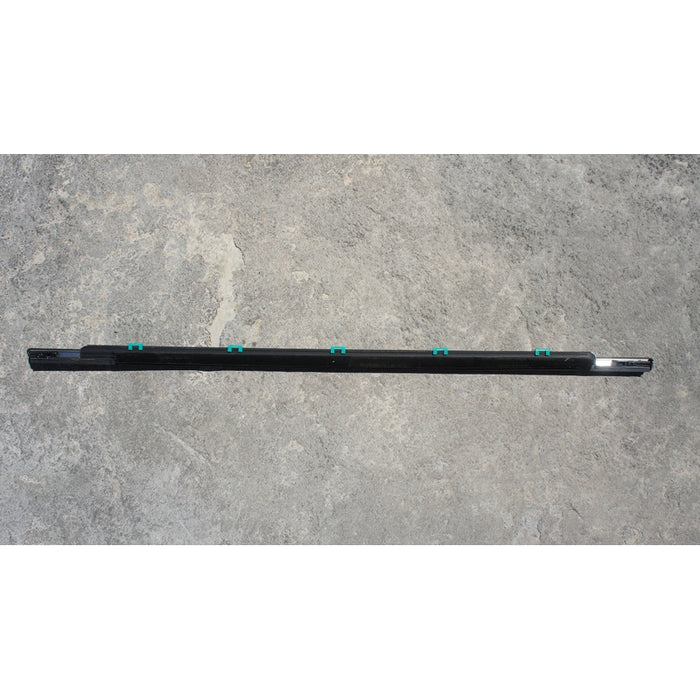 Moldura Felpa Trasera Derecha Hyundai Elantra 2013 Al 2016