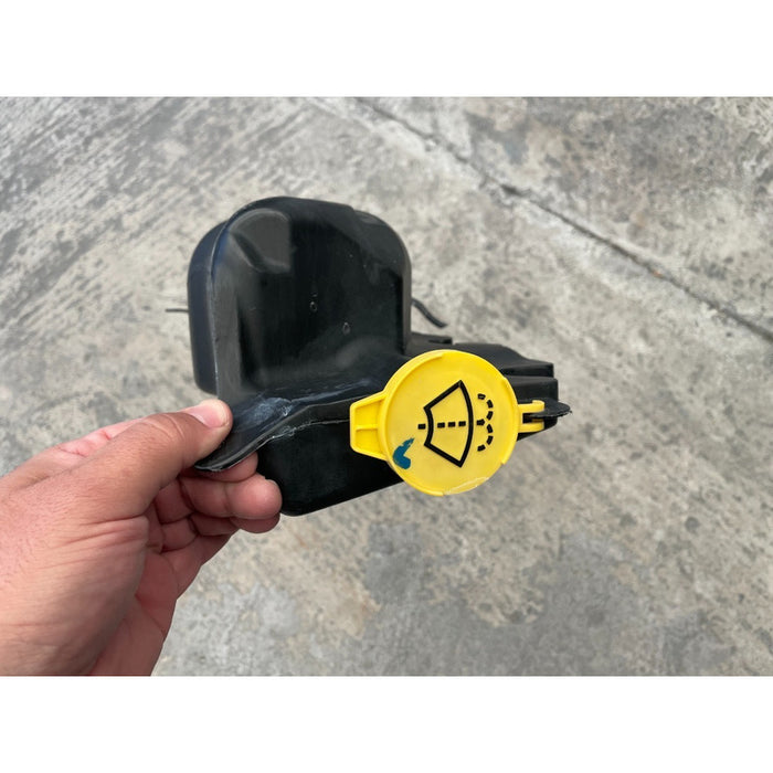 Deposito Limpiabrisas Dodge Ram Del 2011 Al 2018 6.4