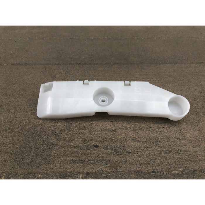 Guia Defensa Trasera Derecha Nissan Versa 2012 -2019