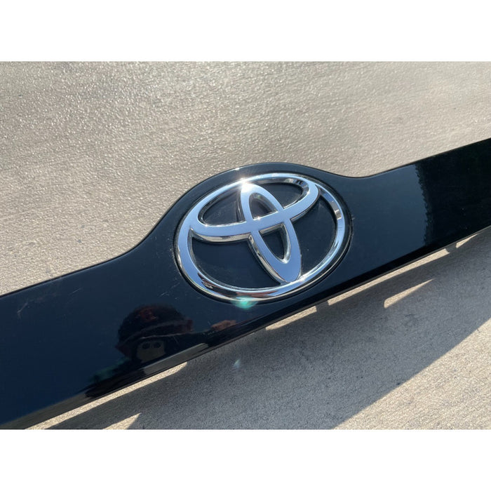 Moldura De Cajuela Superior Toyota Camry 2012, 2013, 2014
