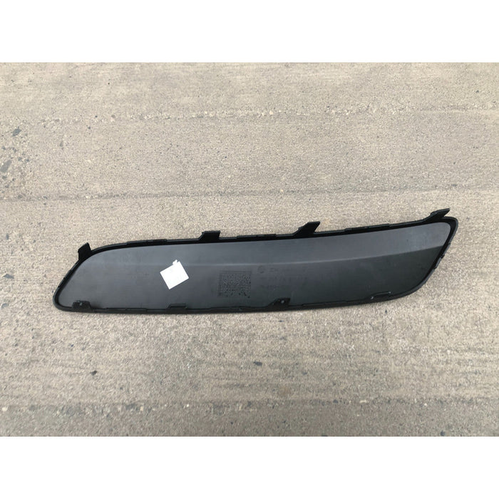 Moldura De Facia Delantera Derecha Para Bora 2005 Al 2010