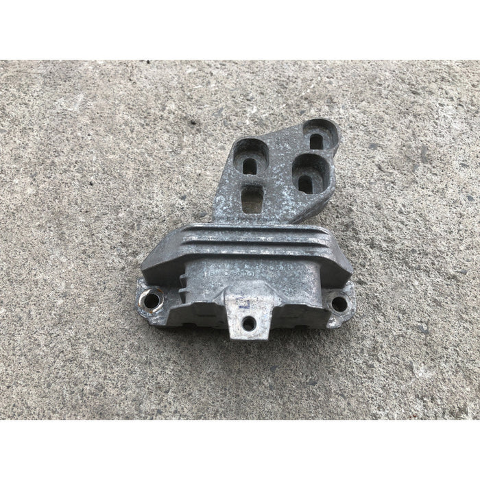 Soporte De Motor Mercedes Benz Cla250 2014 Al 2020 2.0