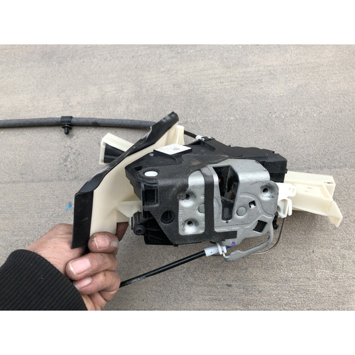 Chapa De Puerta Trasera Izquierda Ford Focus 2012 Al 2018