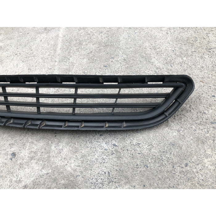 Parrilla Central Inferior Original Ford Fiesta 2014-2019
