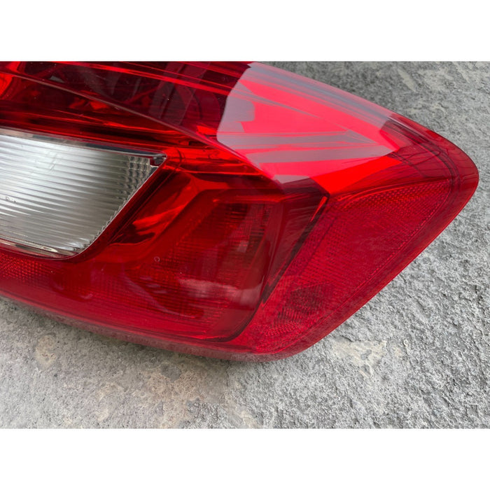 Calavera Derecha Original Para Chevrolet Cruze 2016 Al 2019