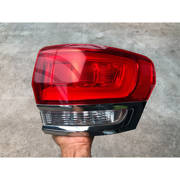 Calavera Derecha Original Grand Cherokee 2014 Al 2020