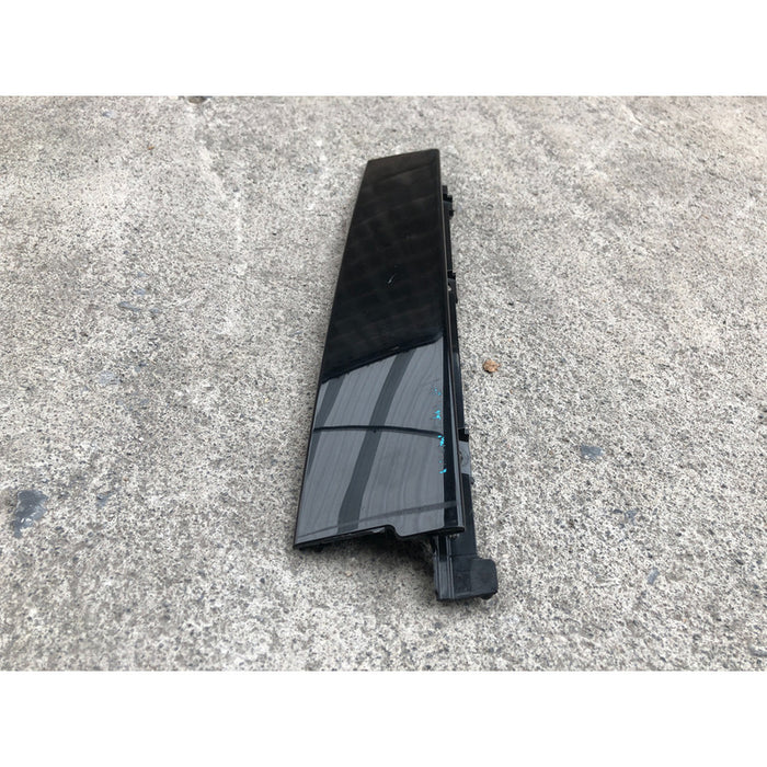 Moldura Marco Puerta Hacia Adelante Izquierda Escape 2019