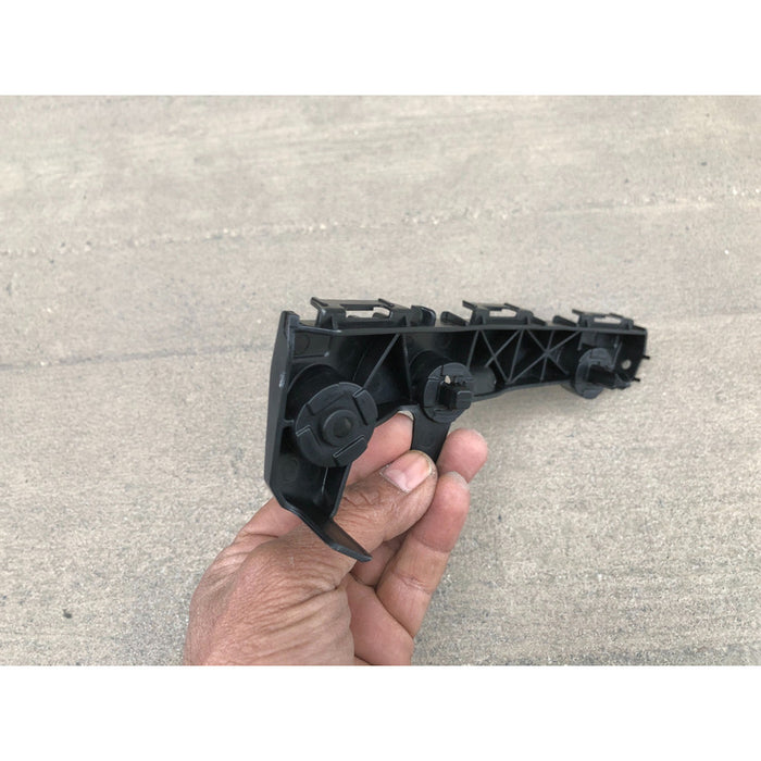 Guia Defensa Delantera Derecha Toyota Hilux 2012 Al 2015