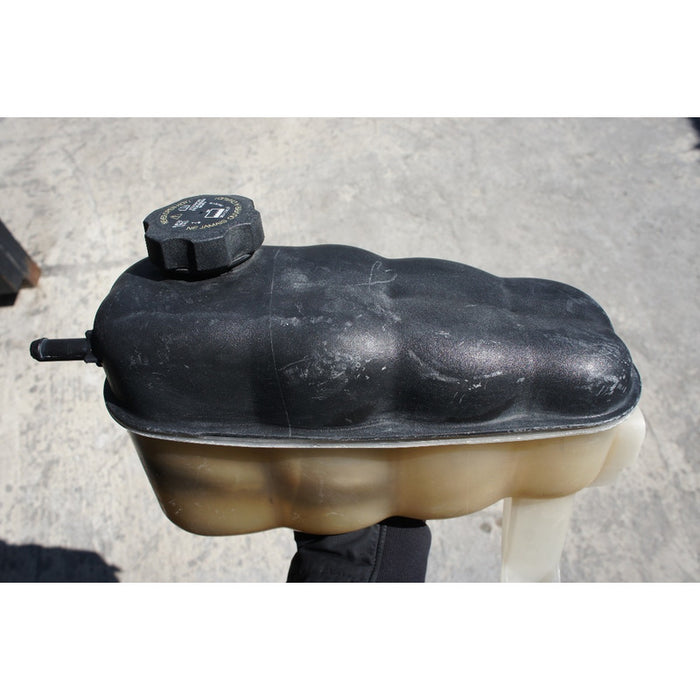 Deposito Agua Radiador Chevrolet Suburban 2007 - 2014 *