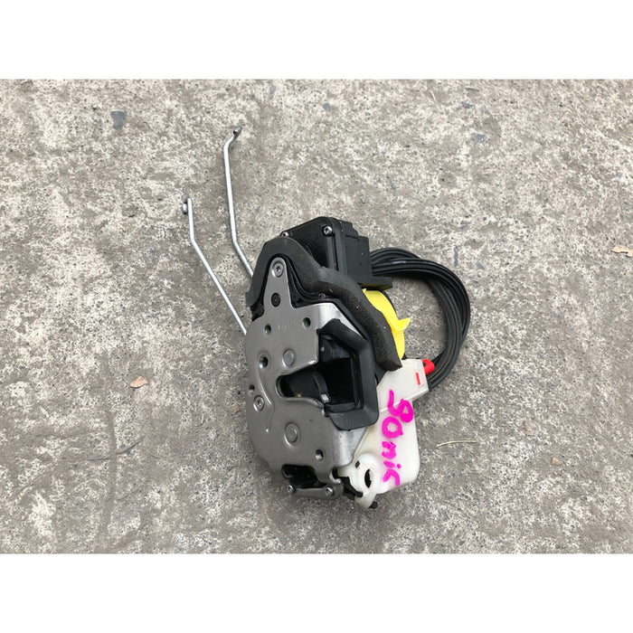 Chapa De Puerta Delantera Izquierda Original Sonic 2012-2018