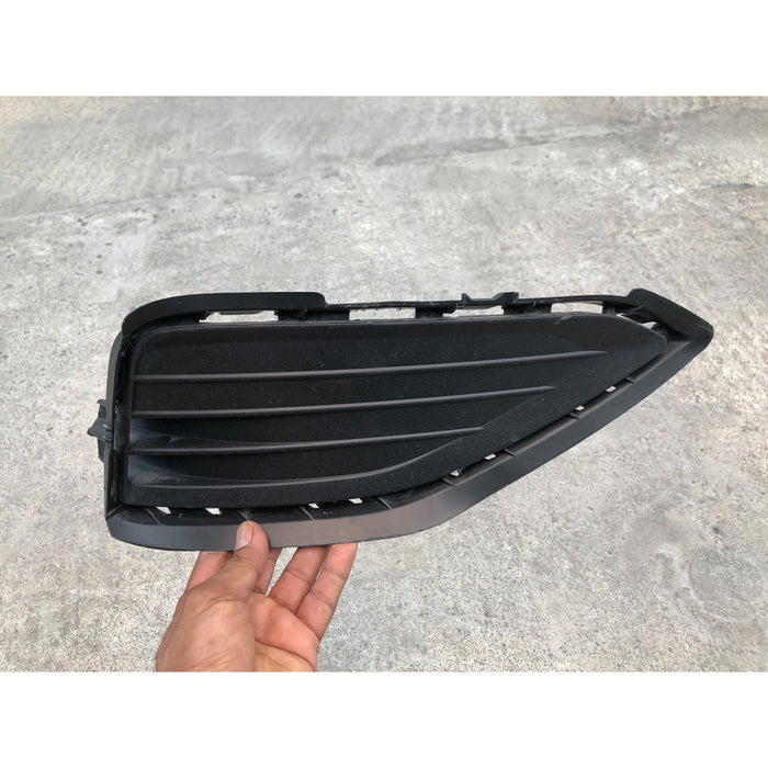 Parrilla De Facia Derecha Para Volkswagen Jetta 2019-2021