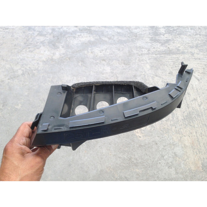 Guia Defensa Trasera Derecho Subaru Legacy 2006 Al 2009