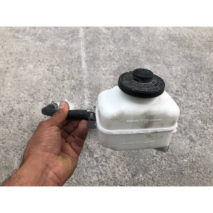 Bomba De Frenos Toyota Sienna 2011 Al 2016 3.5