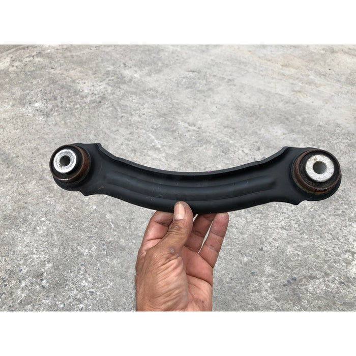 Tirante Trasero Derecho Superior Charger 2015 - 2019 3.6