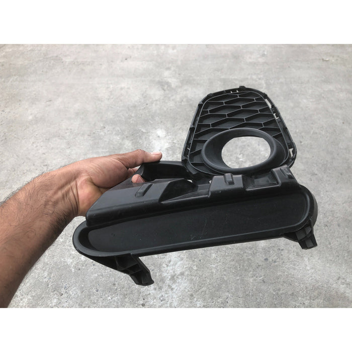 Parrilla Inferior Derecha De Faro Niebla Mazda 3 2010-2013