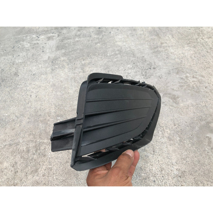 Parrilla De Facia Derecha Para Volkswagen Jetta 2019-2021