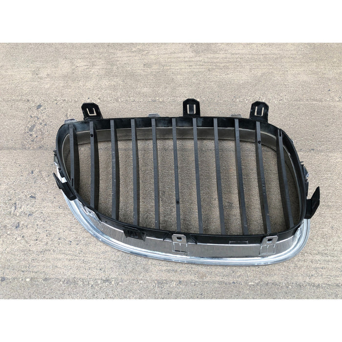 Parrilla Izquierda Bmw E60 2004 2005 2006 2007