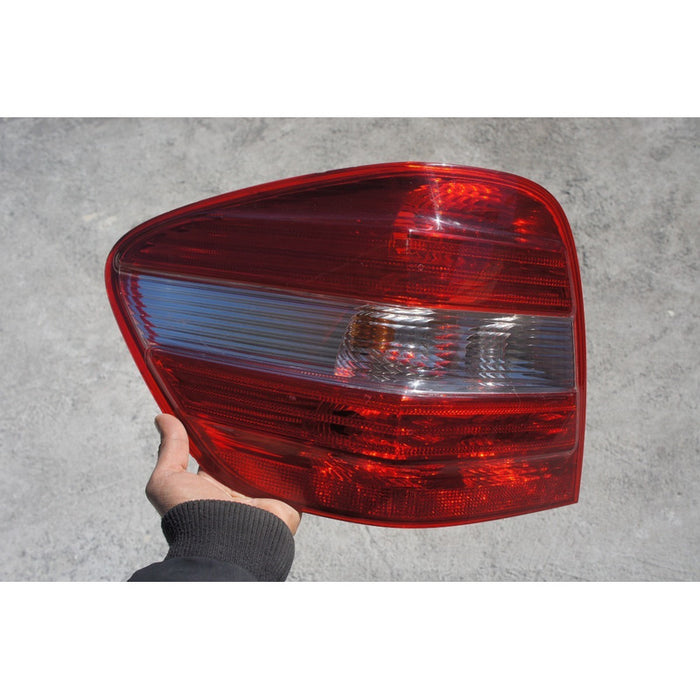 Calavera Izquierda Original Mercedes Benz Ml320 2006-2011