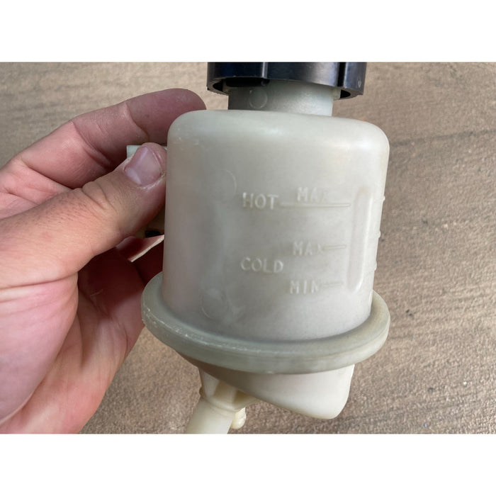 Deposito Dirección Hidráulico Xterra Del 2005 Al 2012 4.0