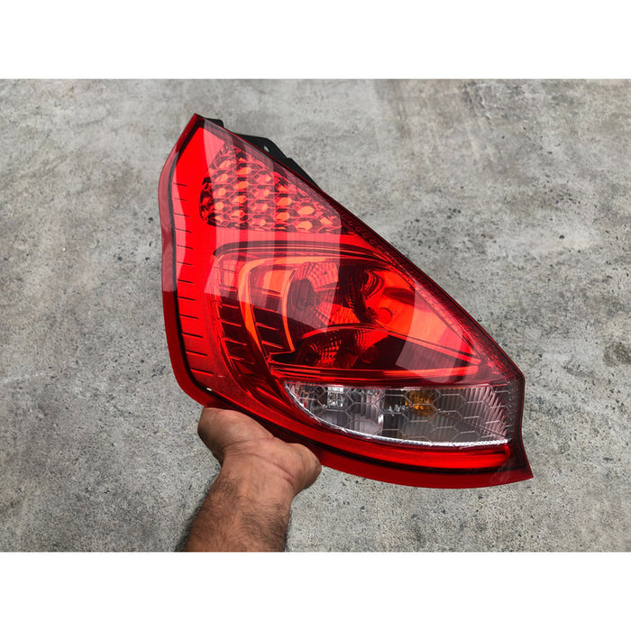 Calavera Izquierda Original Fiesta Hatchback 2013 Al 2016