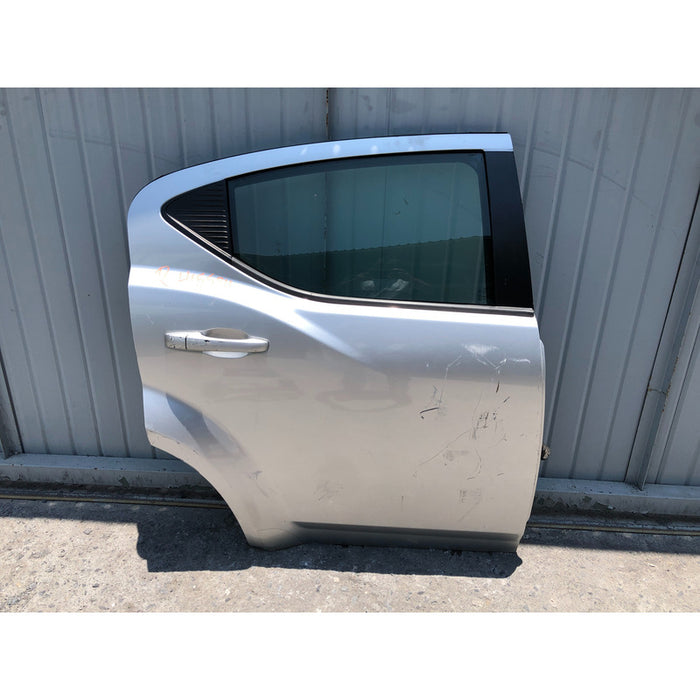 Puerta Trasera Derecha Dodge Avenger 2011 2012 2013 2014
