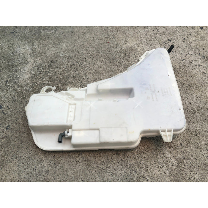 Deposito Limpiabrisas Bmw 528 2012 Al 2016 2.0