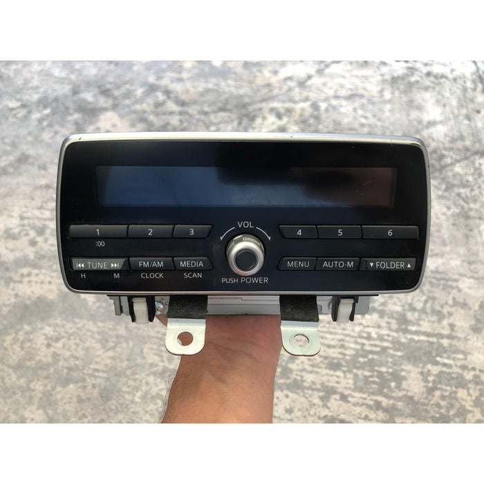 Autoestereo Toyota Yaris Hatchback 2011