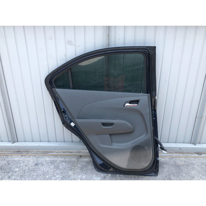 Puerta Trasera Izquierda Chevrolet Sonic 2013 2014 2015