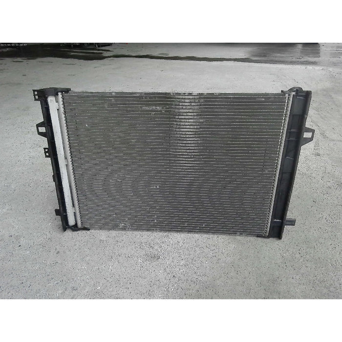Condensador Original Infiniti Qx30 2017 2018 2019 2.0 Litros