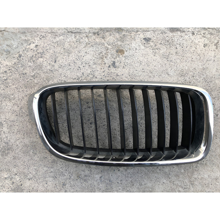Parrilla Superior Derecha Bmw 328i Sedan 2014 2015 2016