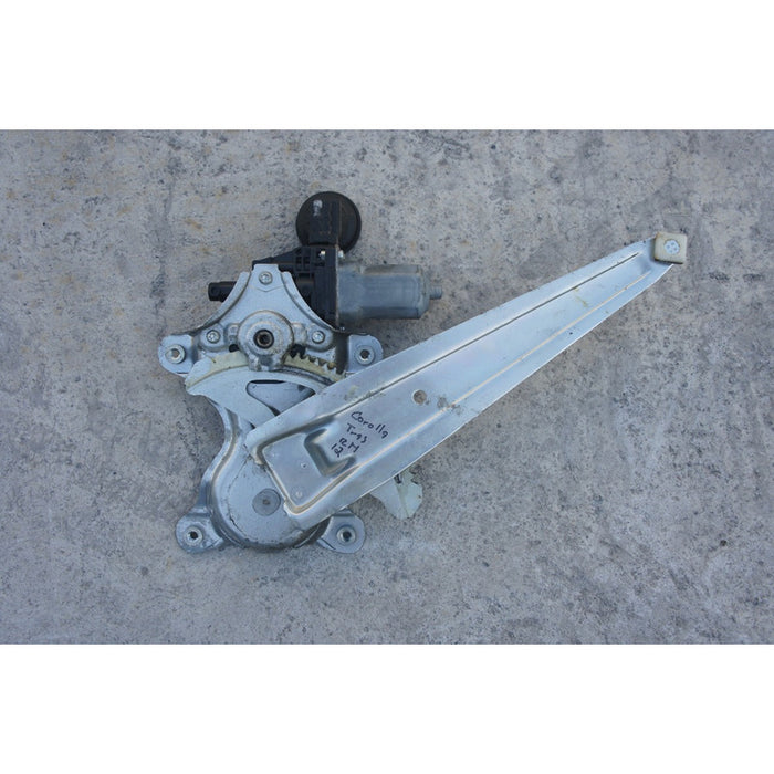 Elevador Puerta Trasera Derecha Toyota Corolla 2009 - 2013