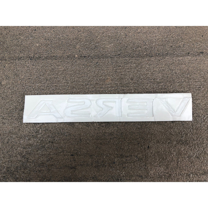 Emblema Trasero Letras Nissan Versa 2012 -2019