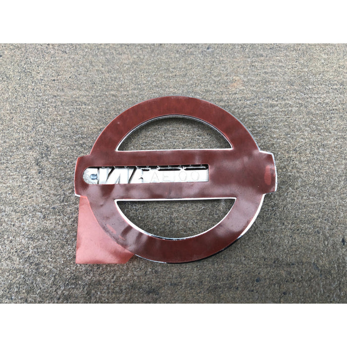 Emblema Delantero Nissan Tsuru 2005 Al 2017