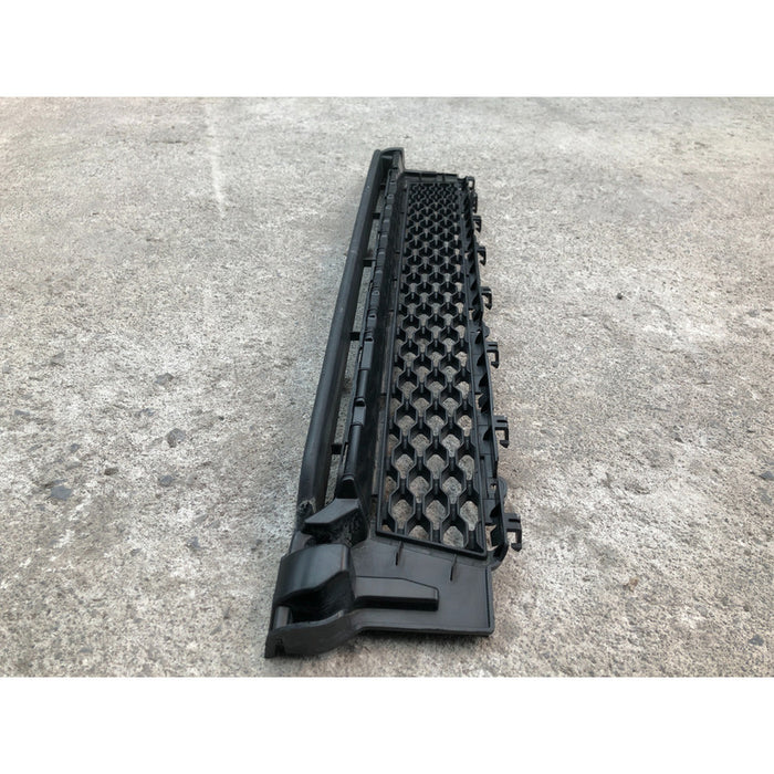 Parrilla Central Inferior Original Para Jaguar Xe 2015-2019