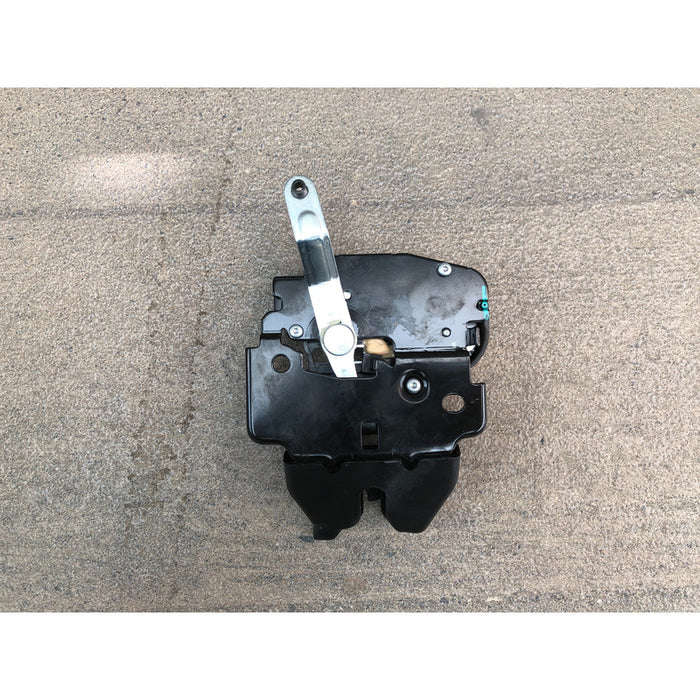 Chapa Cajuela Nissan Versa 2012 Al 2019