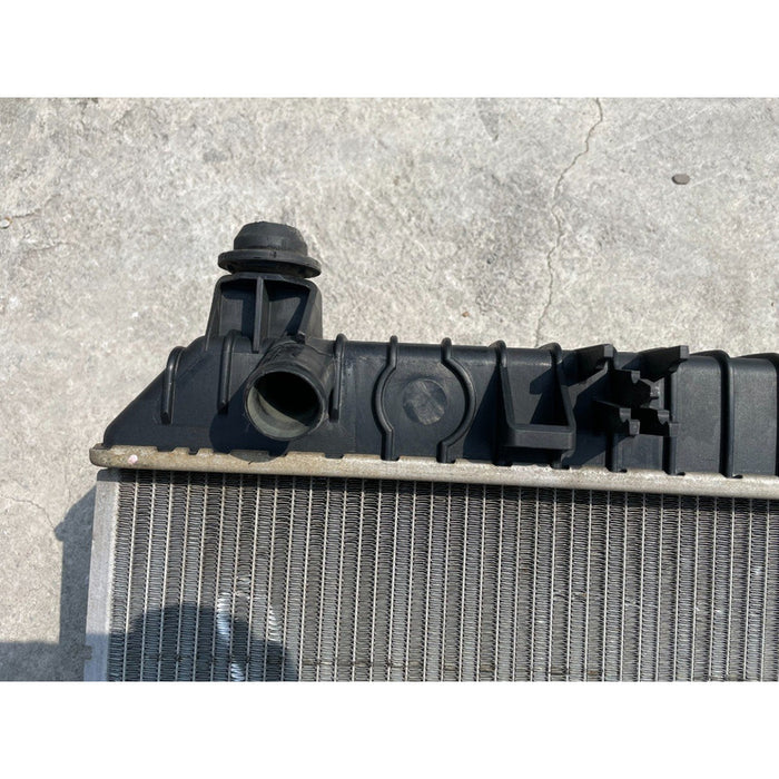 Radiador Original Para Camaro 2010, 2011 Motor 3.6 Manual