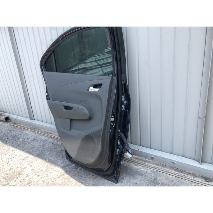 Puerta Trasera Izquierda Chevrolet Sonic 2013 2014 2015
