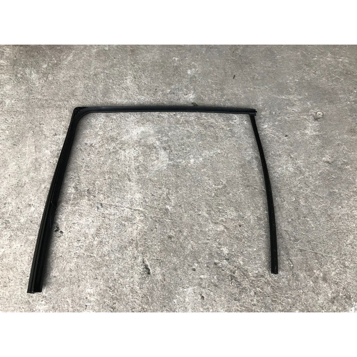 Empaque Guía Vidrio Puerta Trasera Derecha Mazda 6 2014-2018
