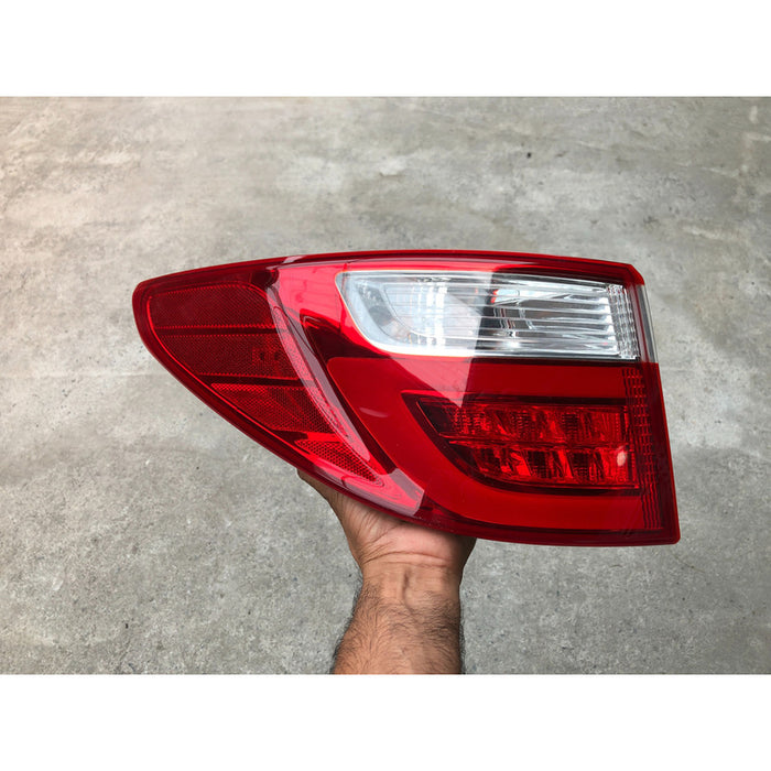 Calavera Izquierda Original Hyundai Santa Fe 2013 Al 2016
