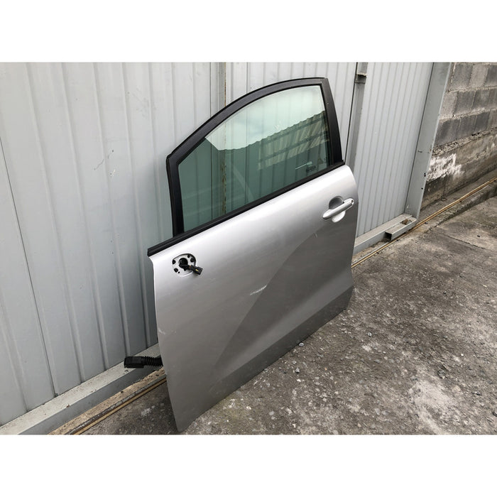 Puerta Delantera Izquierda Kia Rio 2012-2017 (hatchback)