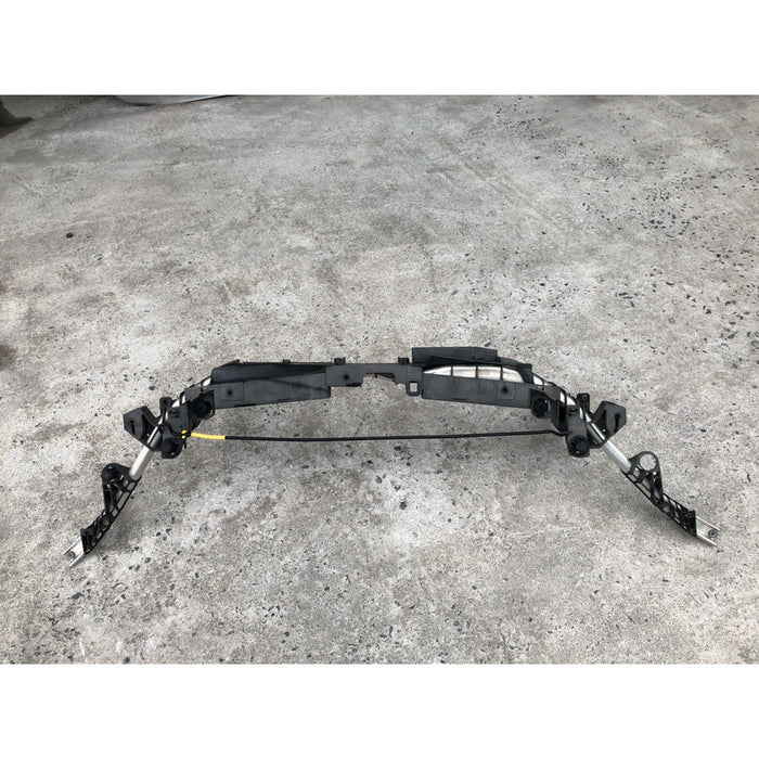 Marco Radiador Mercedes Benz Cla250 2014 Al 2019 2.0