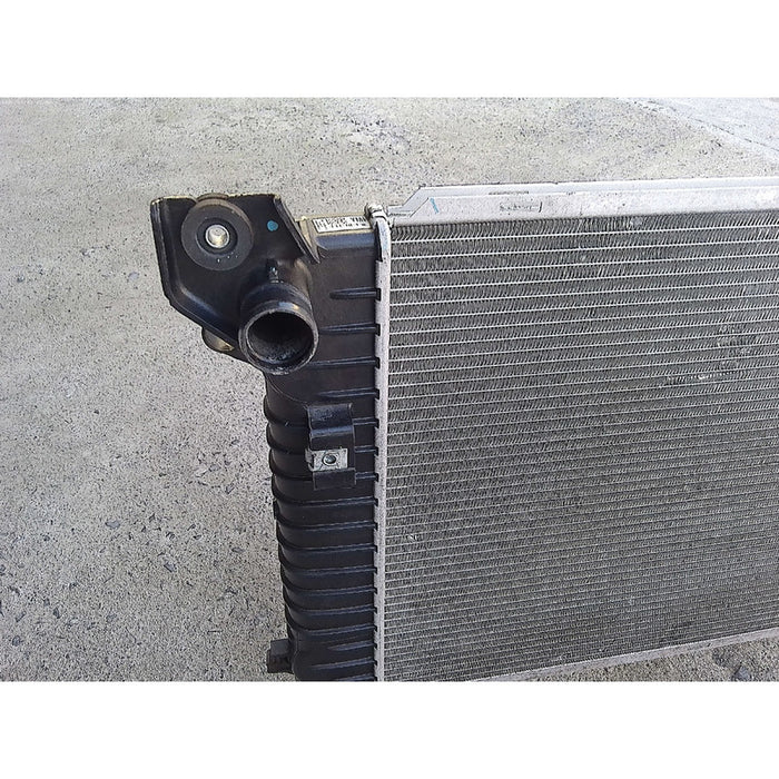 Radiador Agua Original Para Chevrolet Tahoe 2015-2020 5.3 L