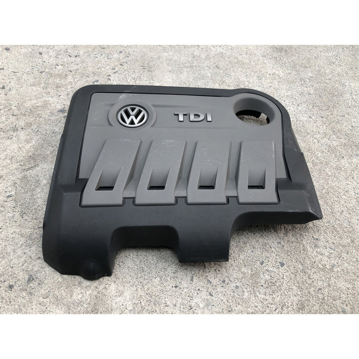 Cubierta Motor Volkswagen Passat 2012 2013 2014 2.0 Lts.