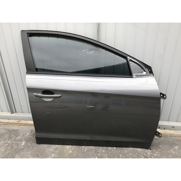 Puerta Delantera Derecha Original, Hyundai Elantra 2017-2020