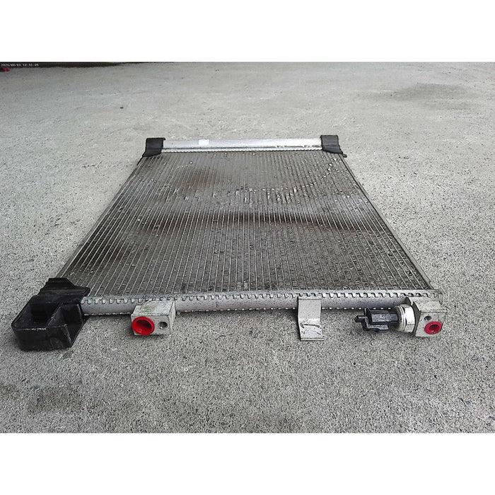 Condensador Original Nissan Sentra 2013 Al 2019 1.8 Litros