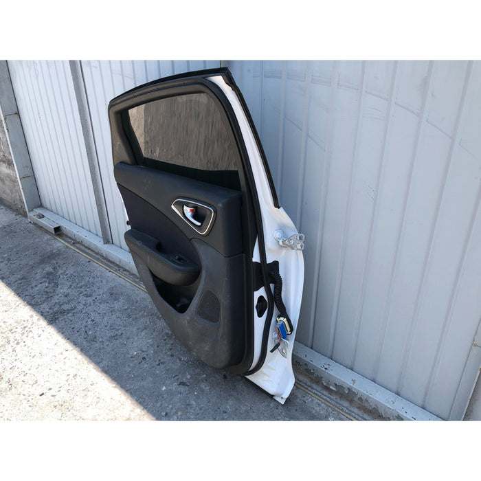 Puerta Trasera Izquierda Chrysler 200 2015 Al 2017
